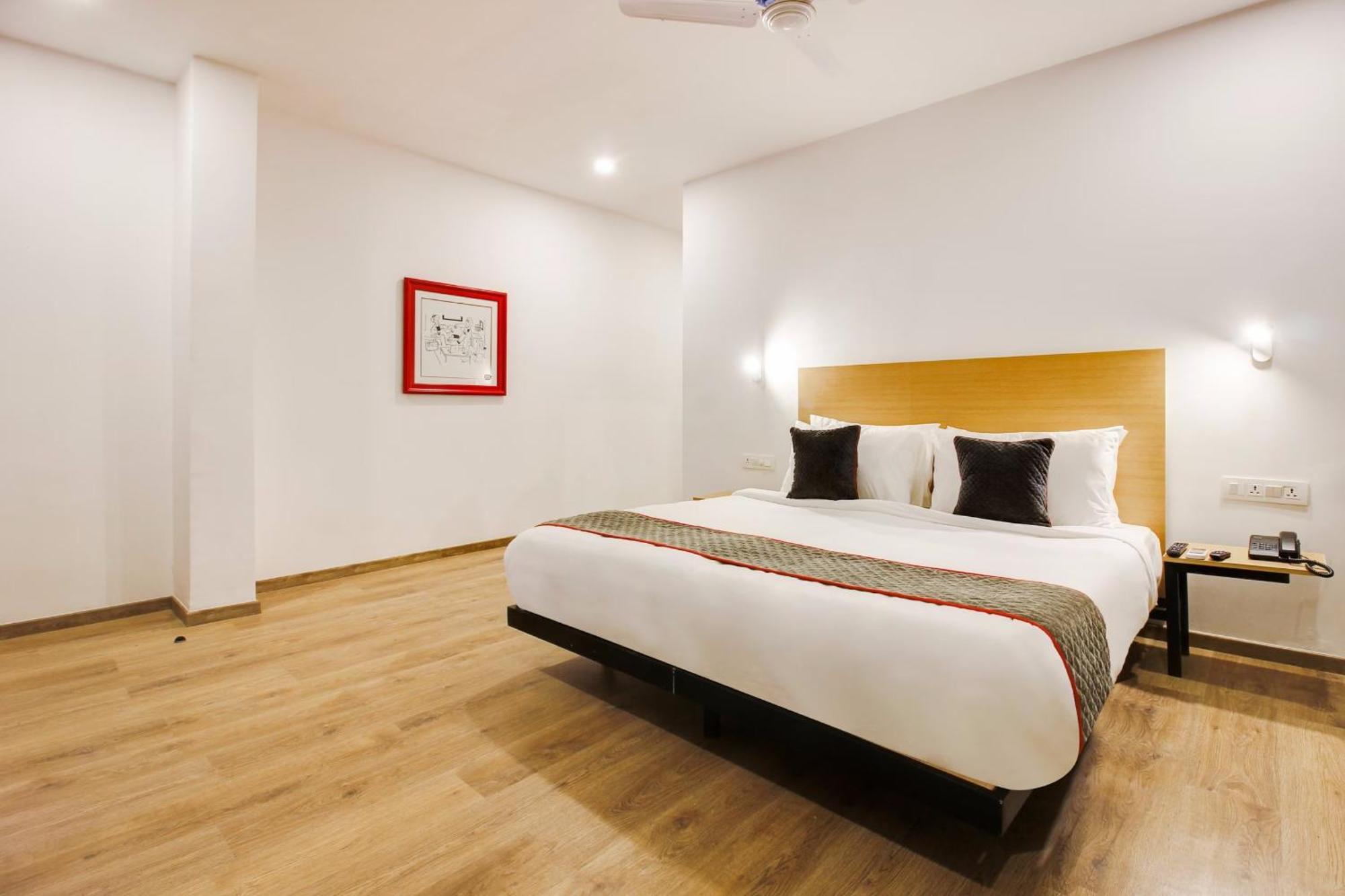 Hotel Relaxing Near Igi Delhi Airport New Delhi